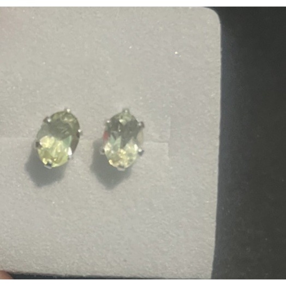 Yellow Oval Crystal Stud Earrings - Classic Women's Jewelry